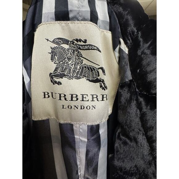 BURBERRY LONDON WOMEN’S BLACK PUFFER COAT XL . Tags located in the pocket. - Picture 16 of 16